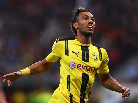 Pierre Emerick Aubameyang: Chelsea and Manchester City put ...
