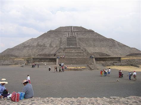 Pirâmide do Sol – Wikipédia, a enciclopédia livre