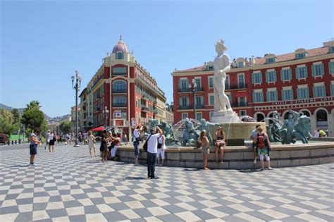 Place Masséna   Nice  Français