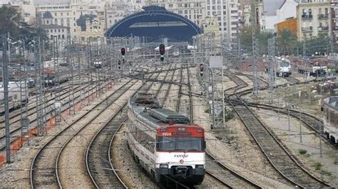 Plano y zonas de las líneas de trenes de cercanías Renfe ...