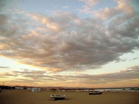 Playa de la Malvarrosa | Playas de Valencia | Love Valencia