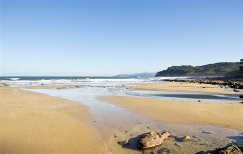 Playa de Lastres en Colunga, playas de Asturias