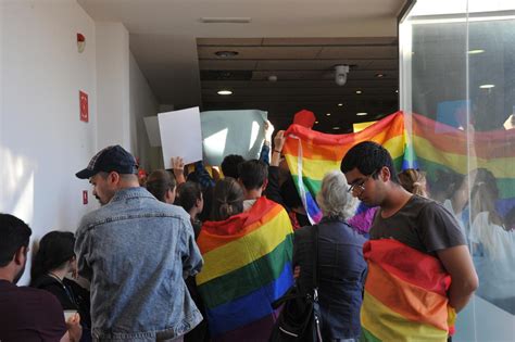 Podemos y los colectivos LGTBIQ, contra los actos de Hazte ...