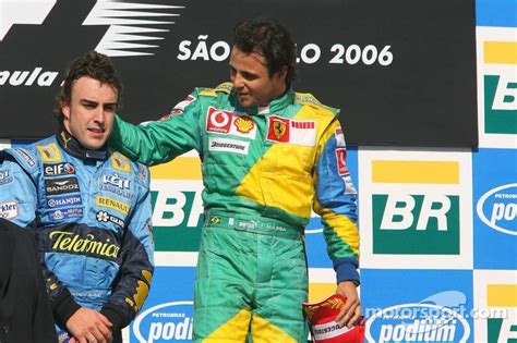 Podio: Felipe Massa con Fernando Alonso, campeón del mundo ...