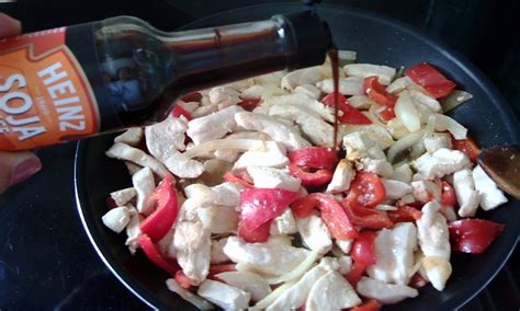 Pollo salteado con verduras y salsa de soja | El Rincón de ...