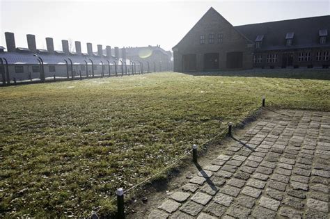 Polonia   Visita al campo de concentración de Auschwitz ...