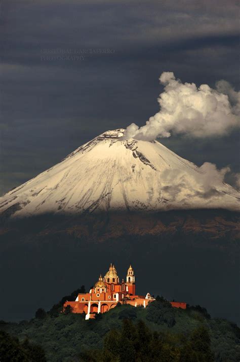 Popocatépetl is an active volcano, located in the states ...