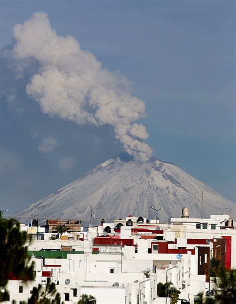 Popocatepetl Volcano Eruption In Mexico Captured In ...