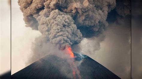 Popocatépetl volcano erupts near Mexico city of Puebla ...