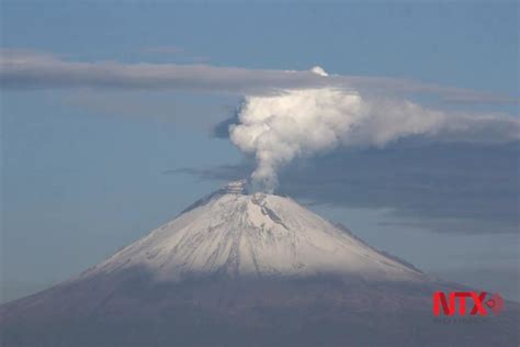 Popocatepetl volcano explodes three times in the last 24 ...