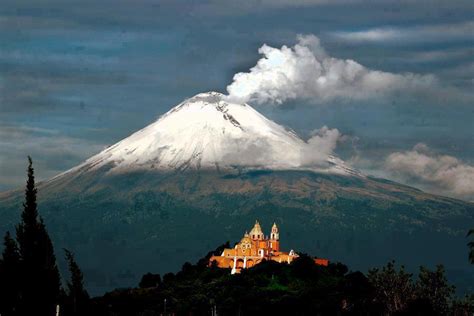 Popocatépetl Volcano, Puebla in Mexico | Most Beautiful