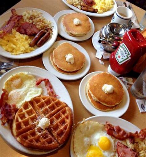 Postureo desayuno en Instagram