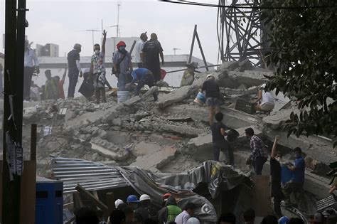Powerful earthquake rocks central Mexico, killing over 100 ...