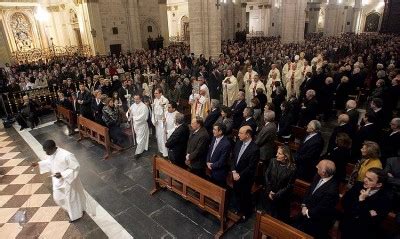 Prelate Celebrates Mass in Valencia s Cathedral   Opus Dei