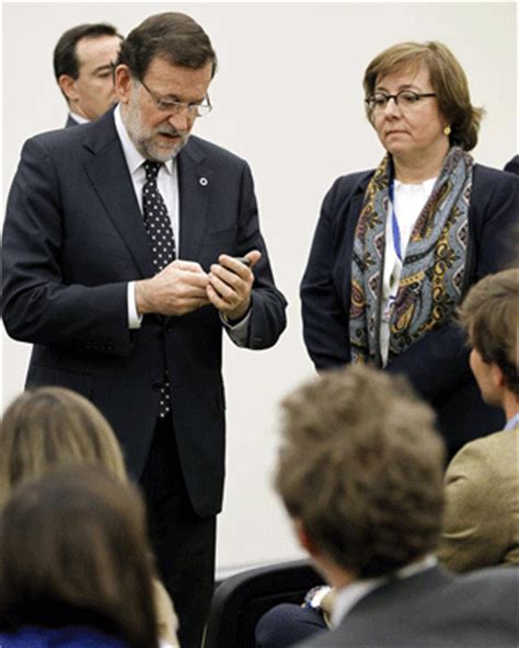 Prohibido sugerir que Rajoy y su sucesor en el Registro de ...