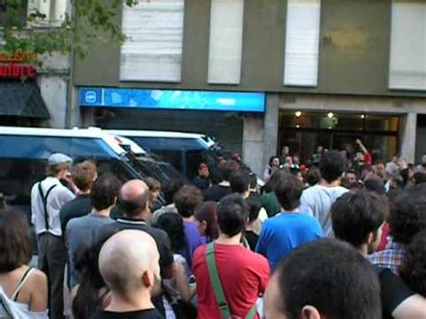Protestas sede PP Barcelona 13/07/12   YouTube
