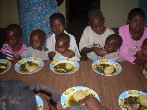 Proyectos en Curso R D Congo   Kananga   Atención a niños ...