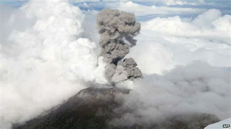 Prueba 12 : erupción volcan turrialba