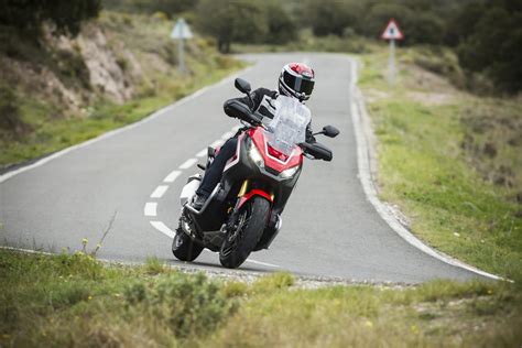 Prueba Honda X ADV: la moto SUV | Moto1Pro
