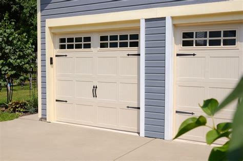 Puertas de garaje modernas y funcionales para la casa