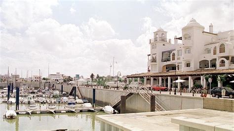 Puerto Gelves entra en concurso de acreedores al adeudar ...