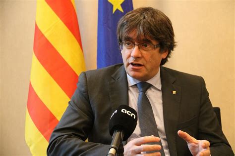 Puigdemont encapçalarà la llista de  Junts per Catalunya ...
