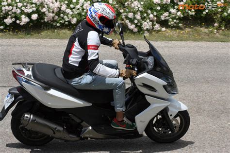 ¿Qué moto comprar?   Moto o scooter   Moto 125 cc