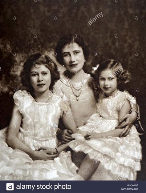 Queen Elizabeth  Elizabeth Bowes Lyon  with her daughters ...