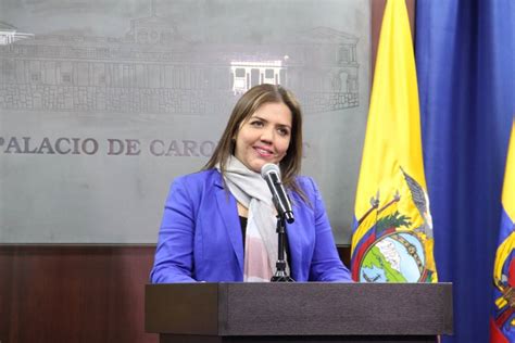 Quién es María Alejandra Vicuña, la nueva vicepresidenta ...
