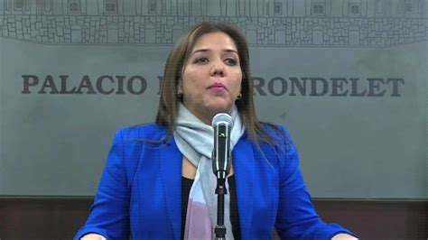 ¿Quién es María Alejandra Vicuña?   CNN Video