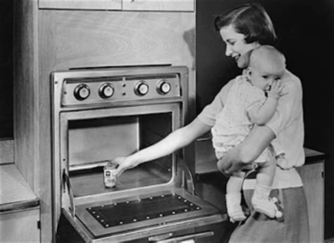 ¿Quién inventó el horno de microondas?
