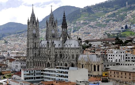 Quito nuevamente nominado en los premios World Travel ...