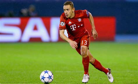 Rafinha Signs Contract Extension With Bayern Munich