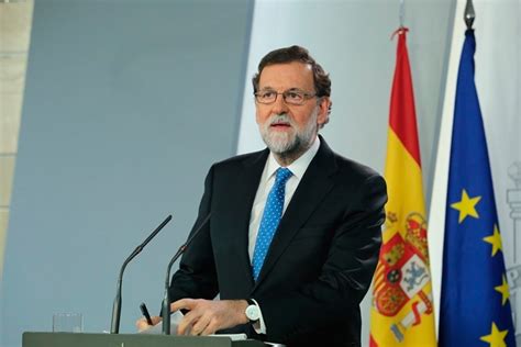 Rajoy, a Puigdemont:  Con quien tengo que sentarme es con ...