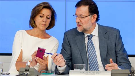 Rajoy deja el SMS por Twitter para invitar a Pedro Sánchez ...