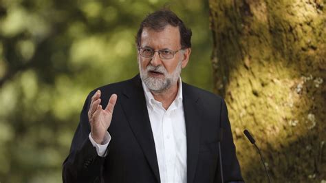 Rajoy ignora las  afrentas  y exige a Puigdemont que ...
