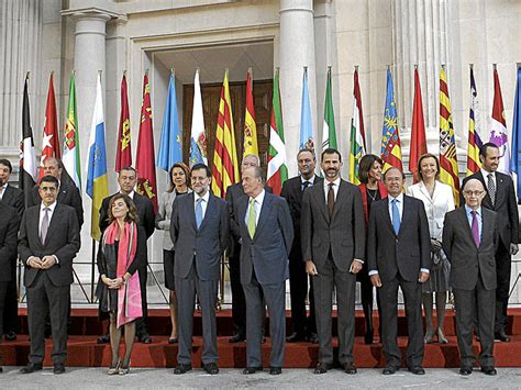Rajoy niega un rescate inminente a España | España ...