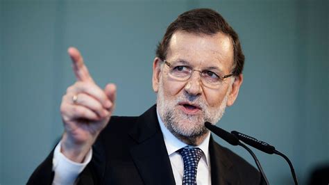 Rajoy resucita el correo postal para “romper” la barrera ...