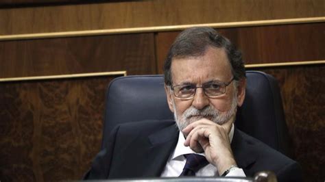 Rajoy reta a la oposición a que presente una moción de ...