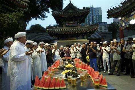 Ramadan 2016: China bans civil servants and students from ...