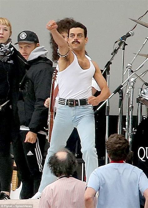 Rami Malek recreates Freddie Mercury infamous Live Aid set ...