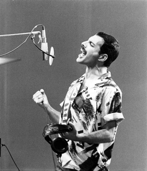 Rare photos of the man, the legend, Freddie Mercury  36 ...