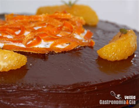 Receta de Bizcocho de chocolate y naranja al cardamomo