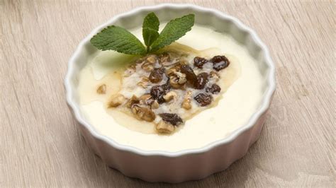 Receta de Cuajado de yogur y piña   Eva Arguiñano