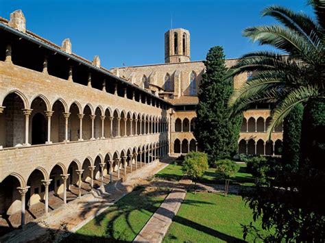 Reial Monestir de Santa Maria de Pedralbes | BARCELONA CARD