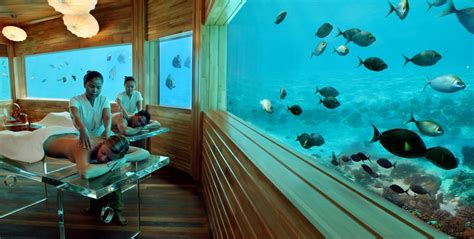 Relajarse bajo el mar en hotel Huvafen Fushi | Agencia ...