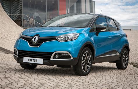 Renault, debutta il nuovo crossover  Capture Life ...