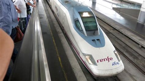 Renfe cancela 151 trenes AVE y de larga distancia por las ...