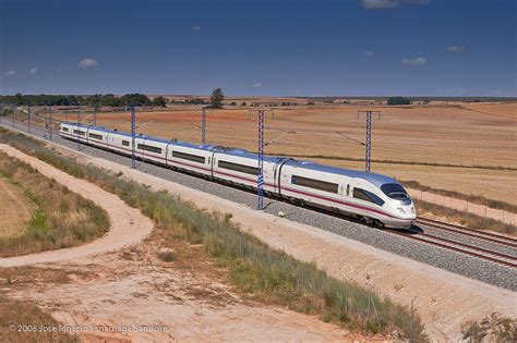RENFE incrementa la velocidad de los AVE Madrid Barcelona ...
