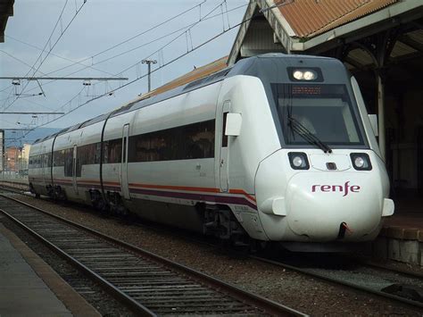 RENFE ofrece 10.000 plazas adicionales para acudir al ...